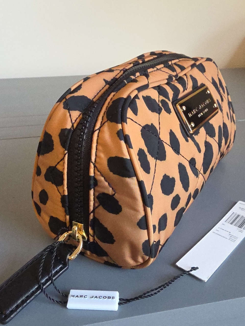 MARC JACOBS NEW YORK NWT Leopard Print Quilted Nylon Cpsmetic Bag - Picture 5 of 12